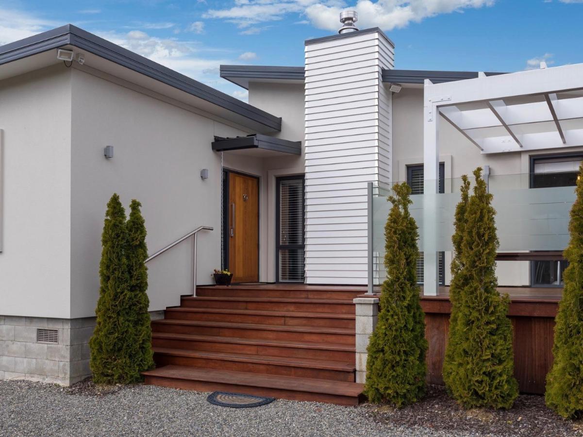 Poolside Retreat - Picton Holiday House Waikawa Villa Exterior photo